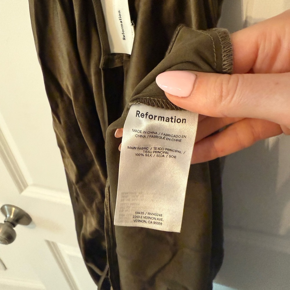 Elegant Reformation Anaiis Silk Dress - Picture 11 of 16